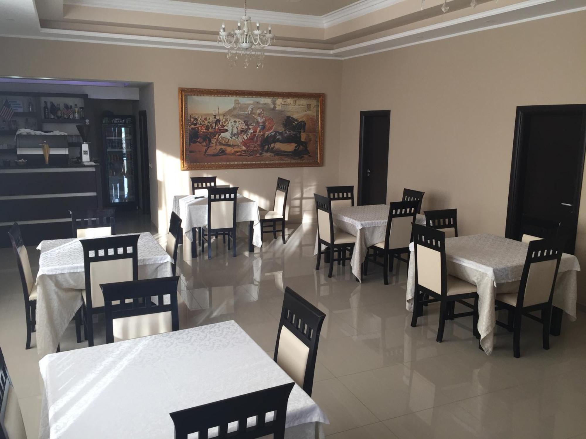 Haris Hotel Вльора Екстер'єр фото