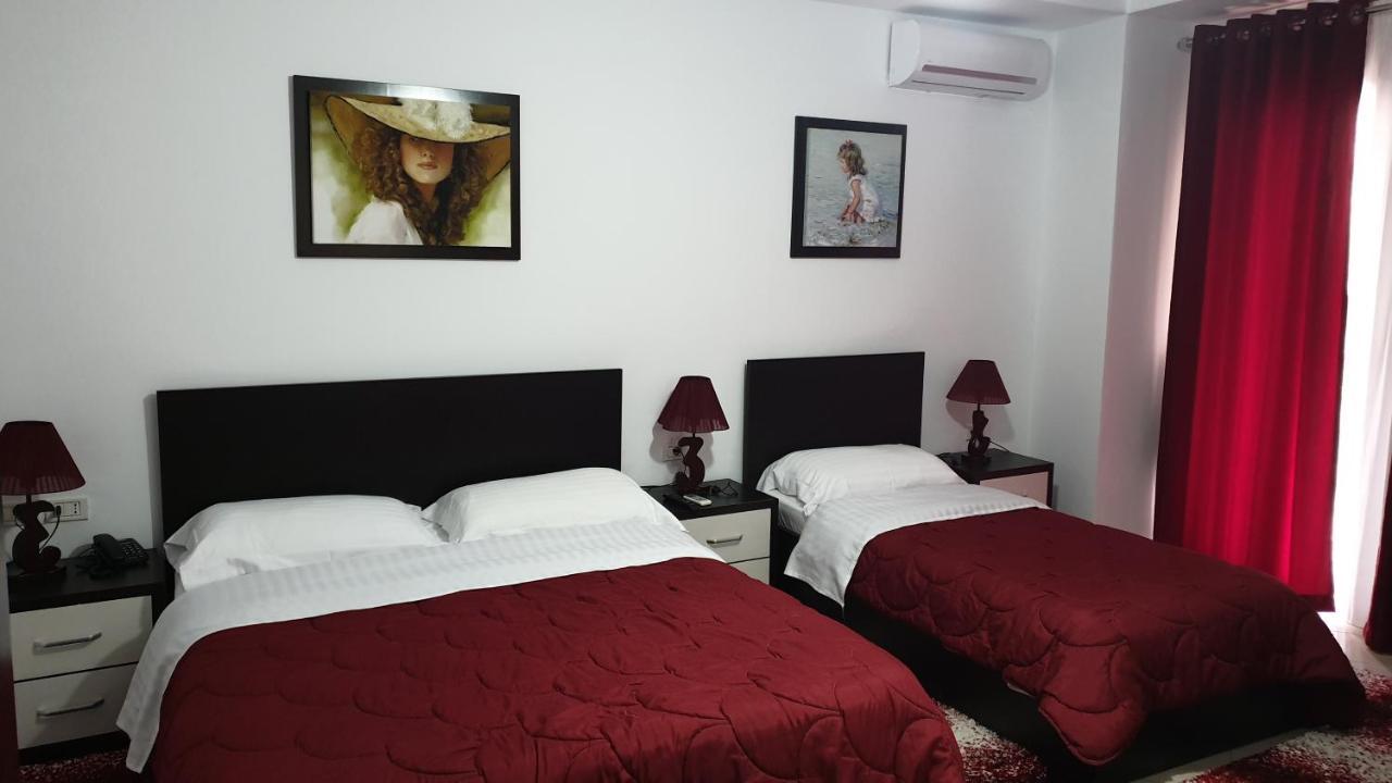 Haris Hotel Вльора Екстер'єр фото